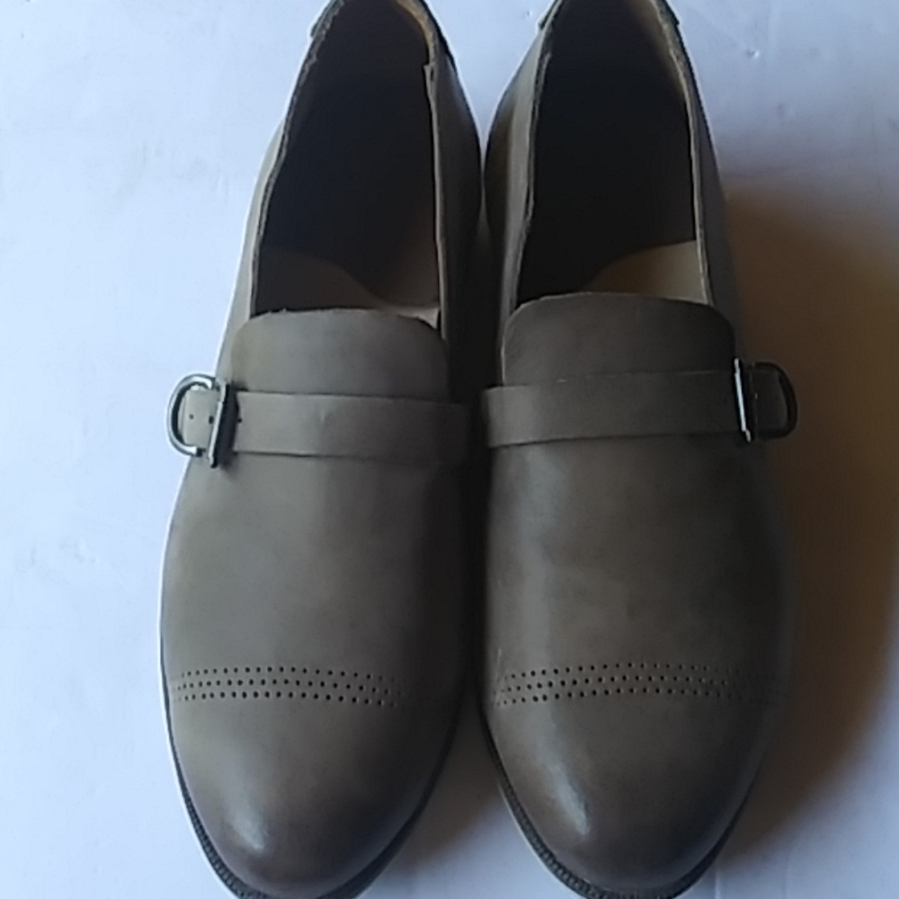 Golukai close toe shoes women